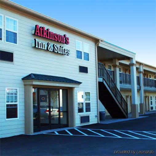 Atkinson Inn & Suites Ламбертон Экстерьер фото