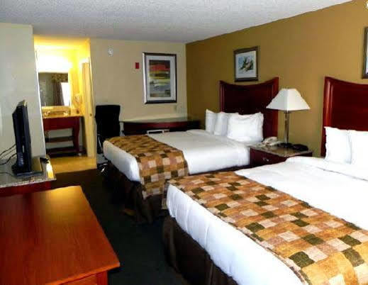 Atkinson Inn & Suites Ламбертон Экстерьер фото